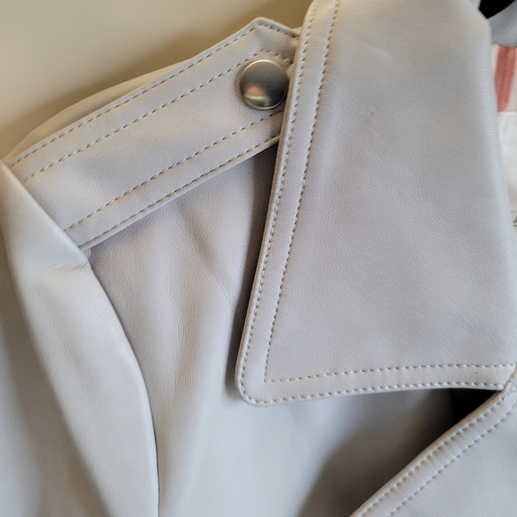New Anthroplogie Peplum Faux Leather Jacket Blazer Light Gray Size M - Picture 5 of 10